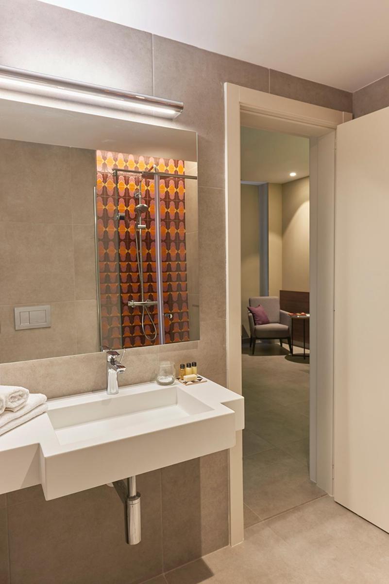 M Suite Hotel Algiers Exteriör bild